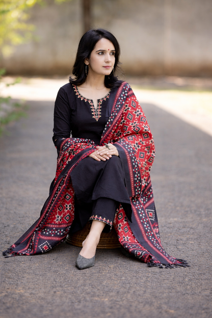 EMBROIDERY SET WITH PATOLA KHADI SILK DUPATTA PERFECT FOR ALL OCCASIONS (BMKF001)