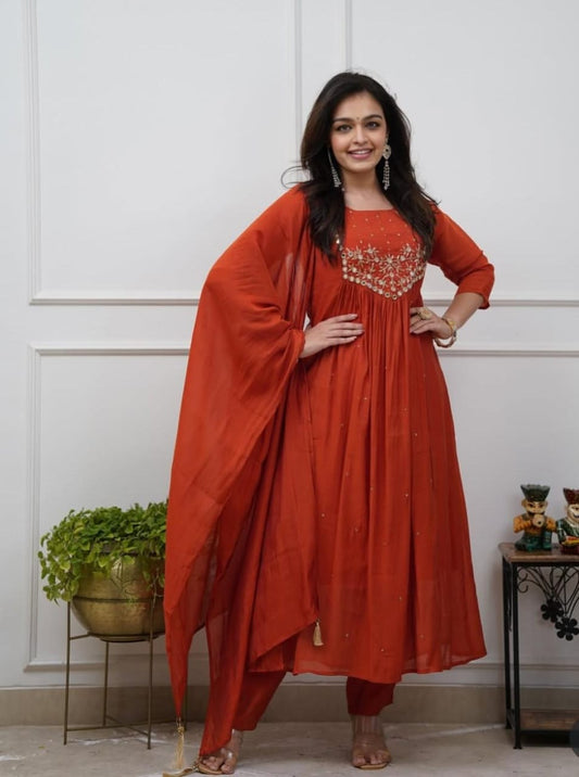 Upgrade your office wear wardrobe with this classy  kurti pant  (MD21)