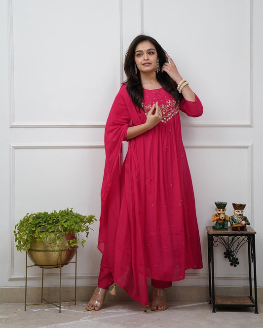 Upgrade your office wear wardrobe with this classy  kurti pant  (MD21) (01)