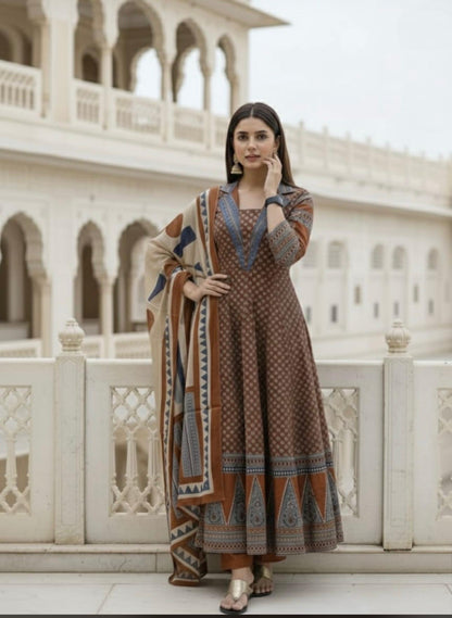 The intricate detailing on the yoke adds a touch of traditional charm (BMAD10)