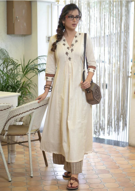 Classy Cotton Flex Off-White Kurta With Embroidered Yoke ( NC 10 )