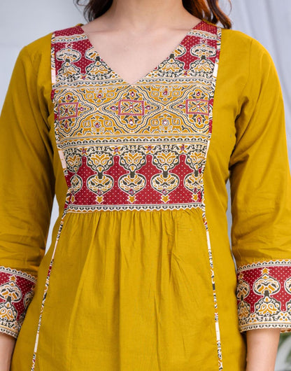 We are here to spread some magic to your ethnic Heavy Cotton (SRRC01)