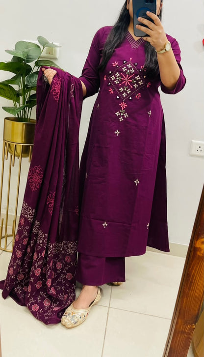 Women's Heavy Cotton Embroidery Kurti Pant Set with 100% Cotton Dupatta (daz02)