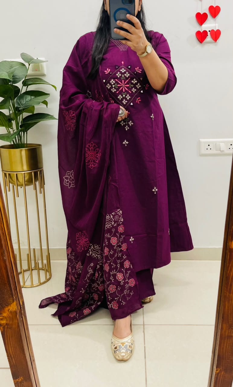 Women's Heavy Cotton Embroidery Kurti Pant Set with 100% Cotton Dupatta (daz02)