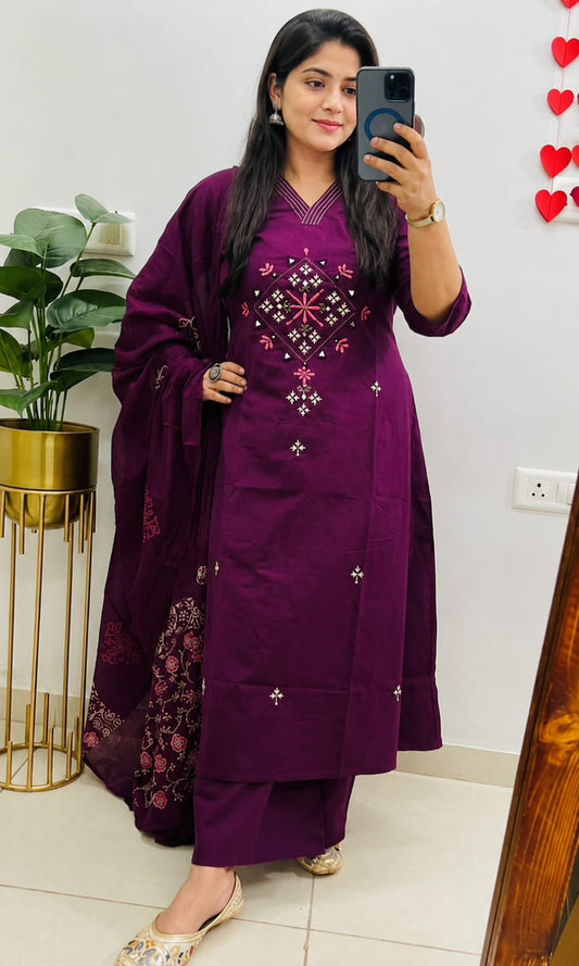 Women's Heavy Cotton Embroidery Kurti Pant Set with 100% Cotton Dupatta